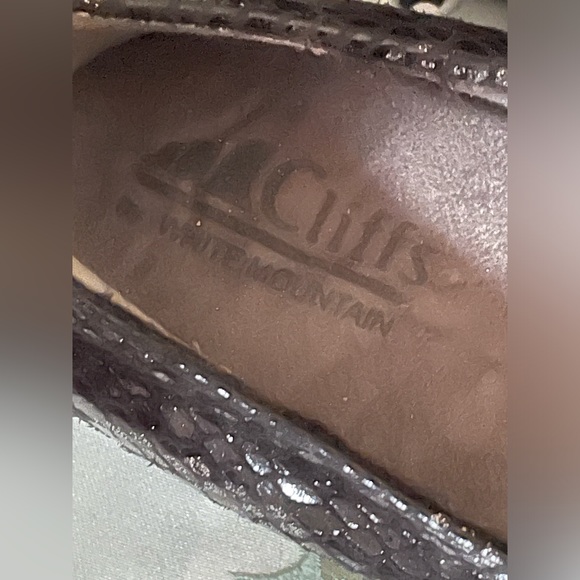 Cliffs by White Mountain Memory Foam Loafers - Picture 7 of 10